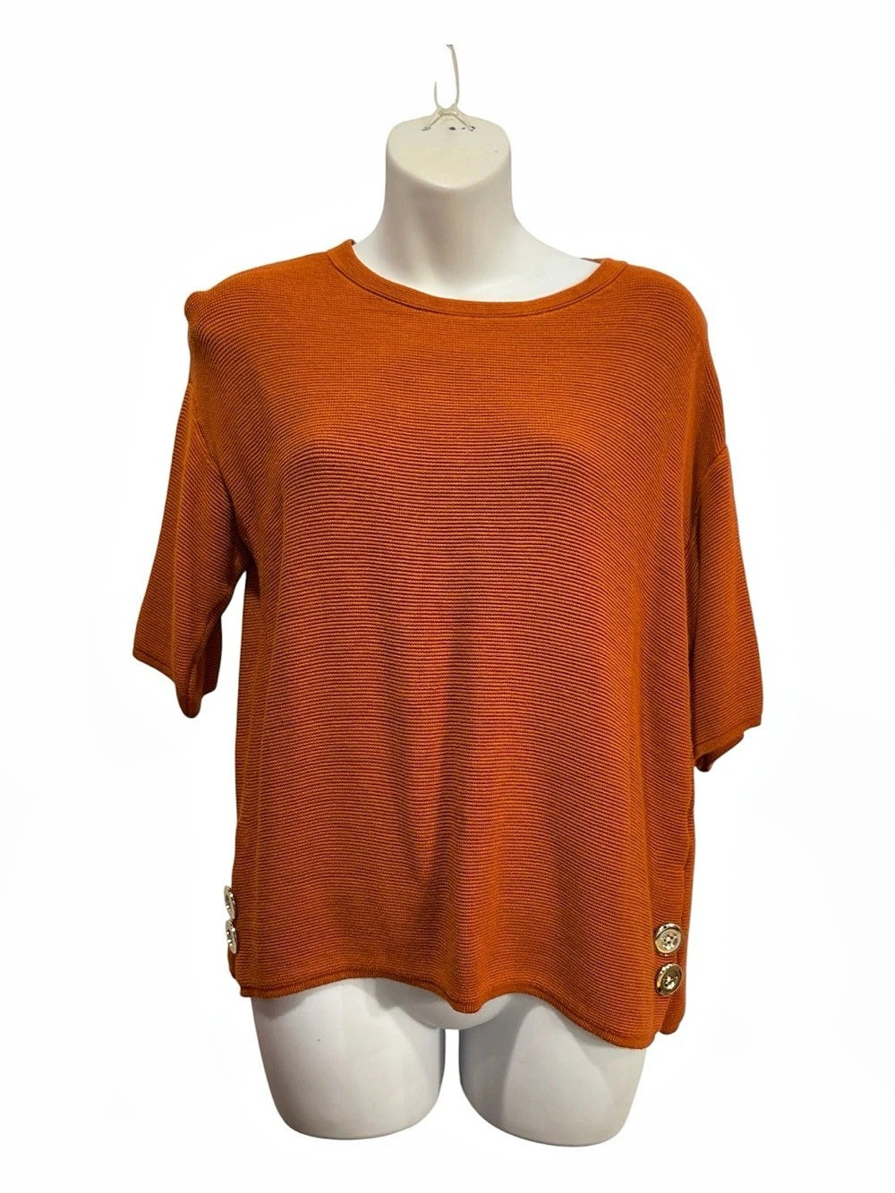 Chico's Orange Textured Short Sleeve Top w/ button detail. chico’s Size 0 or S